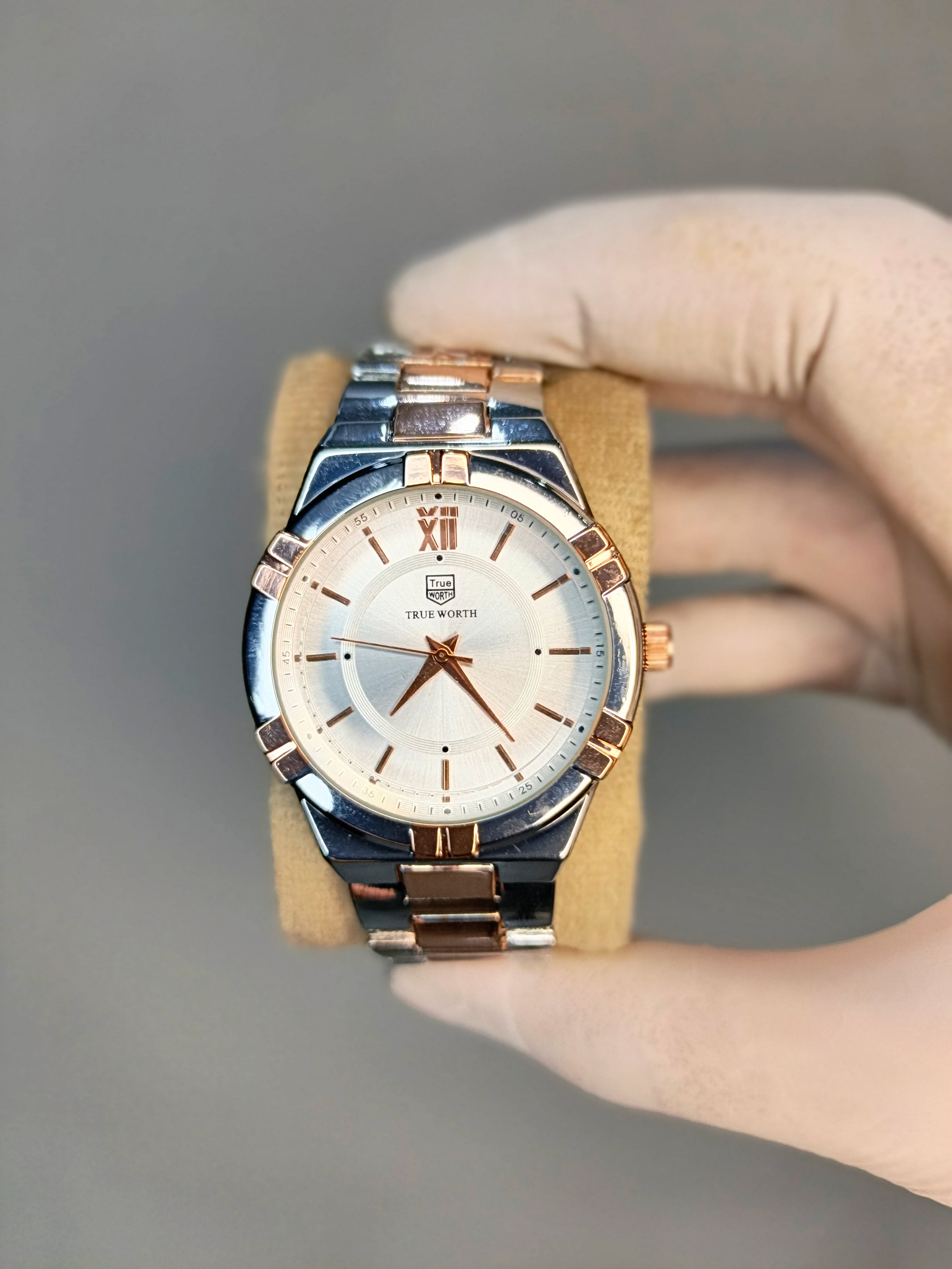 True Worth - Luxury Quartz (Two Tone)