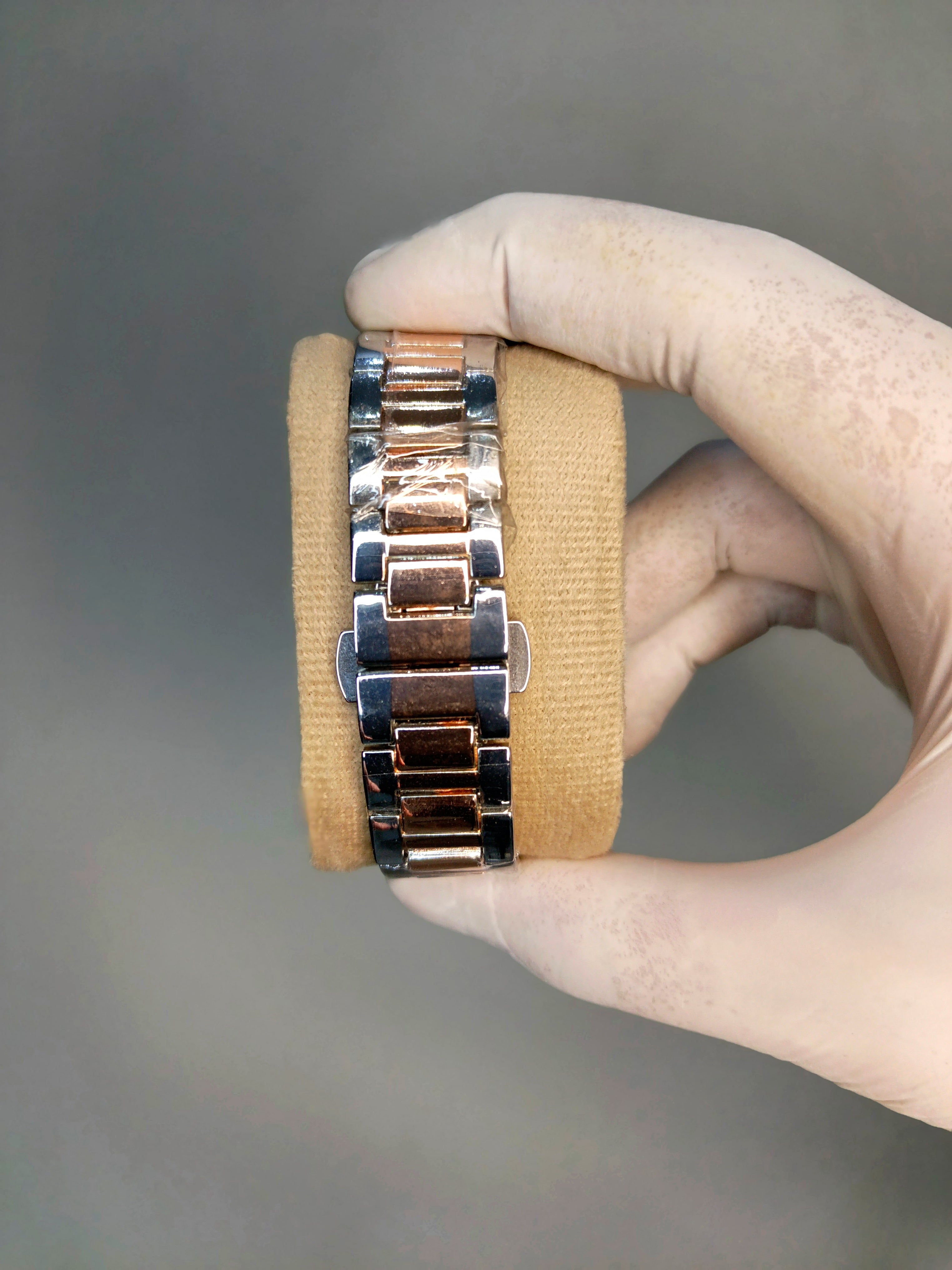 True Worth - Luxury Quartz (Two Tone)