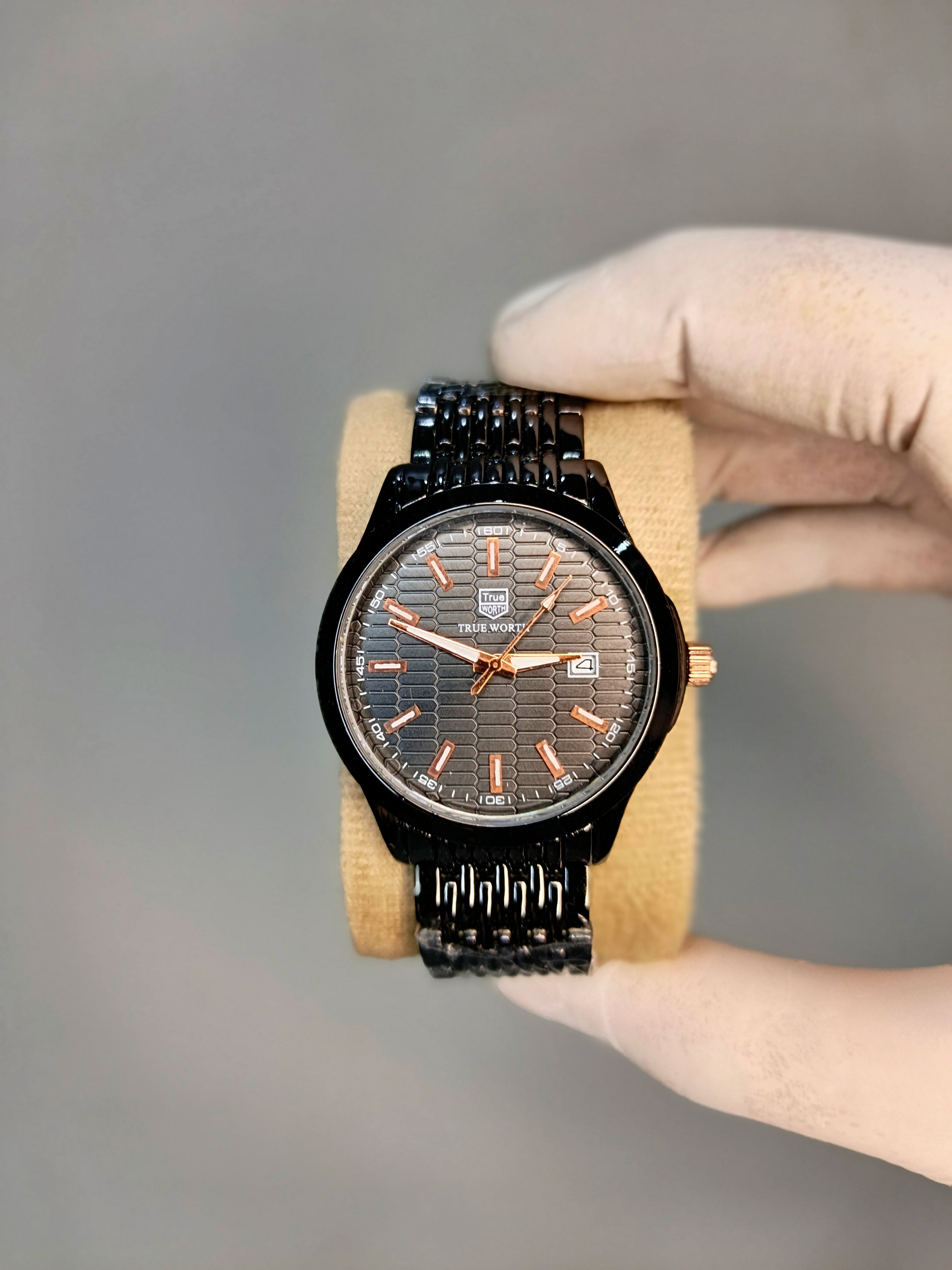 True Worth – Obsidian Crown (All Black Edition)