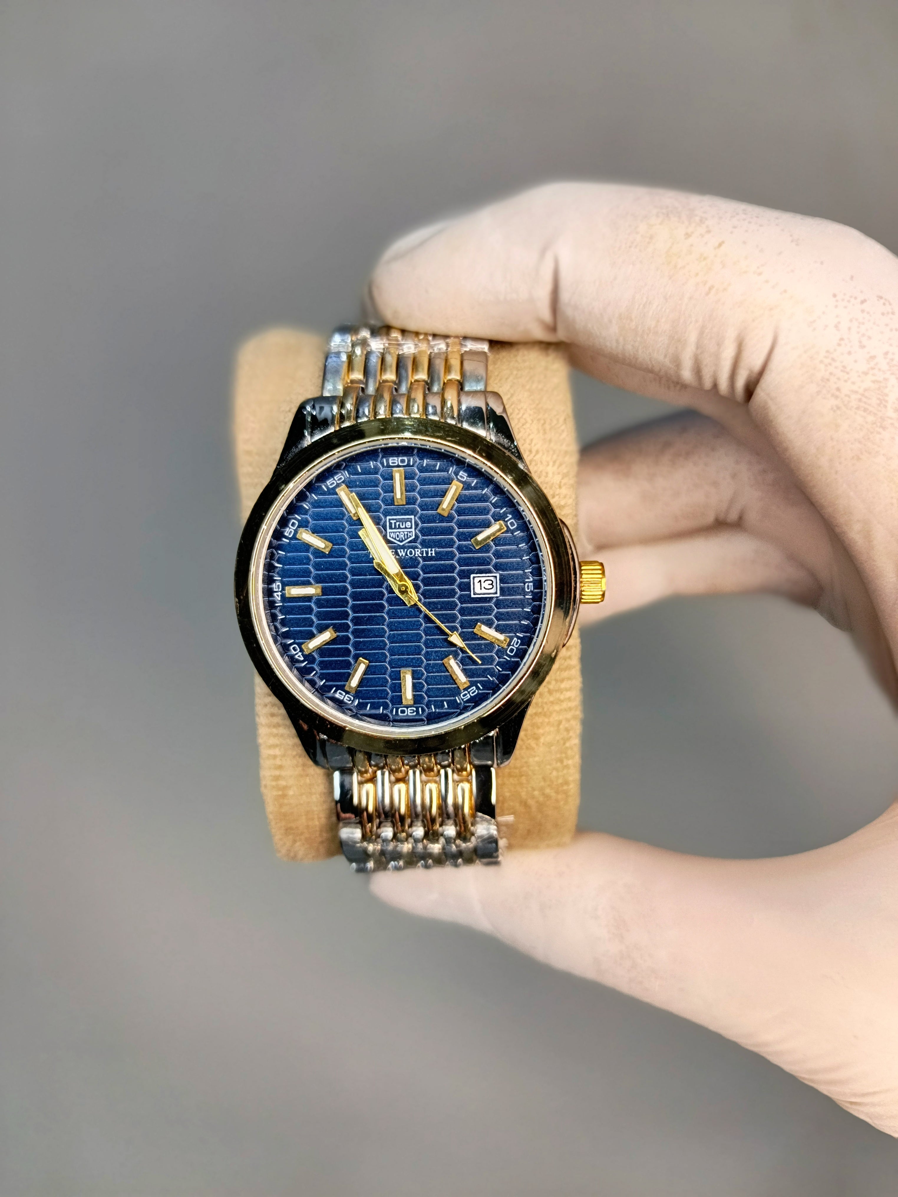 True Worth -  Obsidian Crown  (Blue)