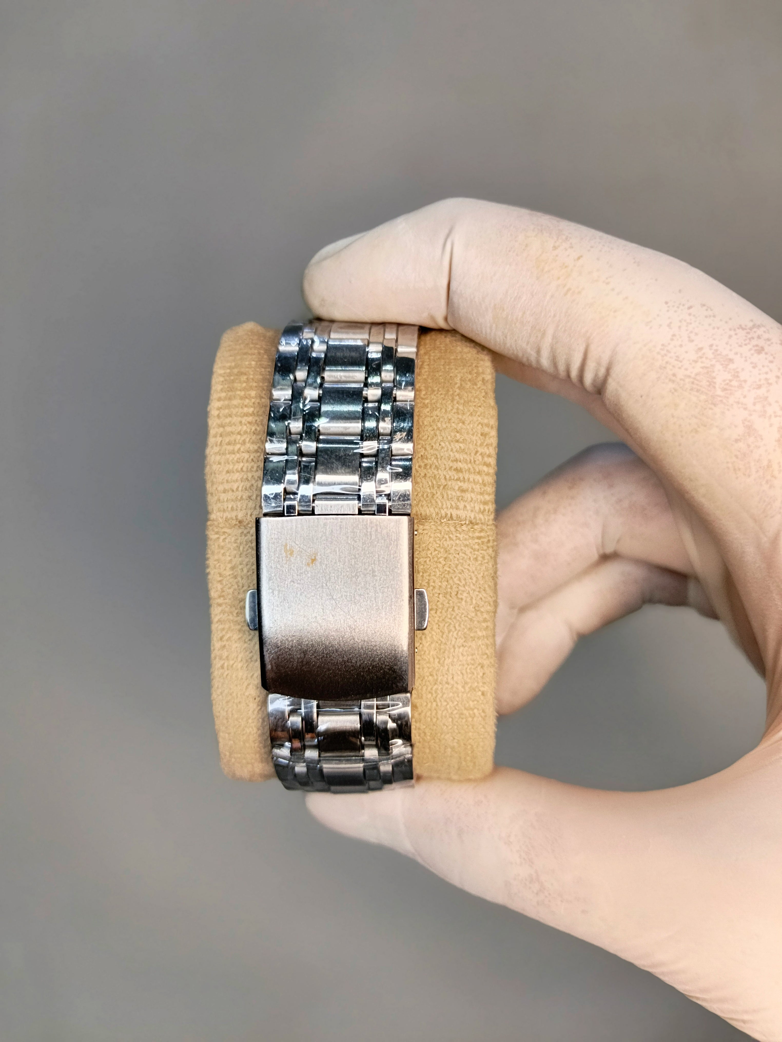 True Worth - Sentinel Executive (Black)